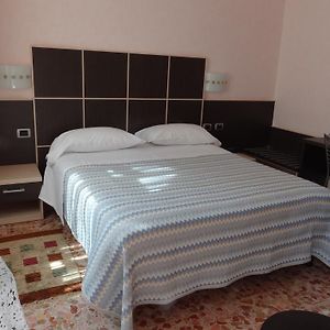 Kamer met een King Size Bed